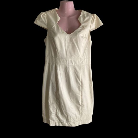 Forever 21 Contemporary Dress Womens Medium Ivory Cap Sleeve Fully Lined V Neck - Picture 1 of 8